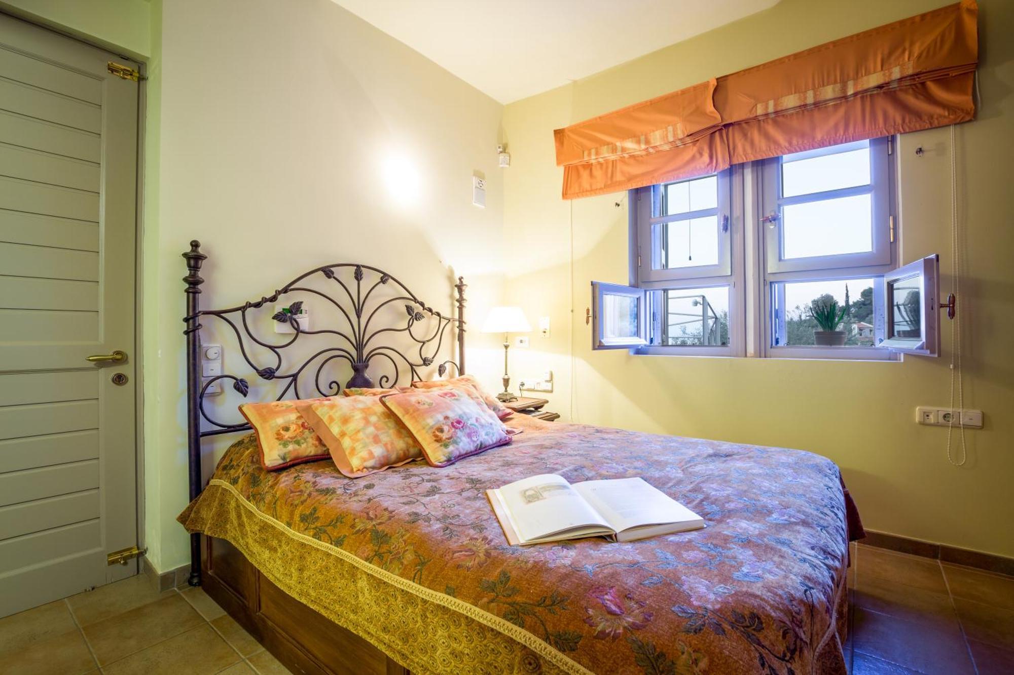 Elia Junior Suite In Epidavros With Shared Pool Nea Epidavros Luaran gambar